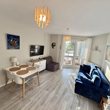 Apartament Morze Sztuki Ii, Jantar
