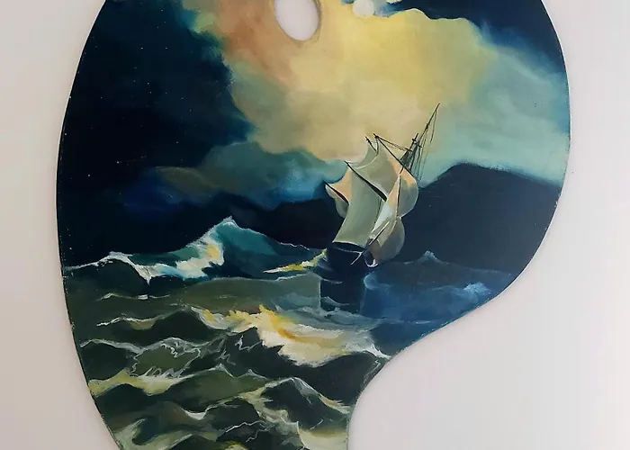 Morze Sztuki Ii, Апартаменты Янтар