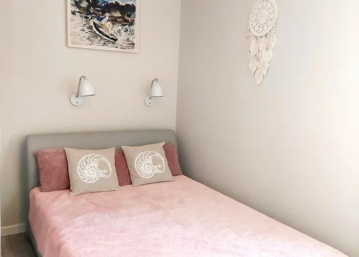 Morze Sztuki Ii, Апартаменты Янтар