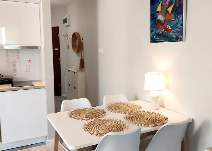 Morze Sztuki Ii, Апартаменты Янтар