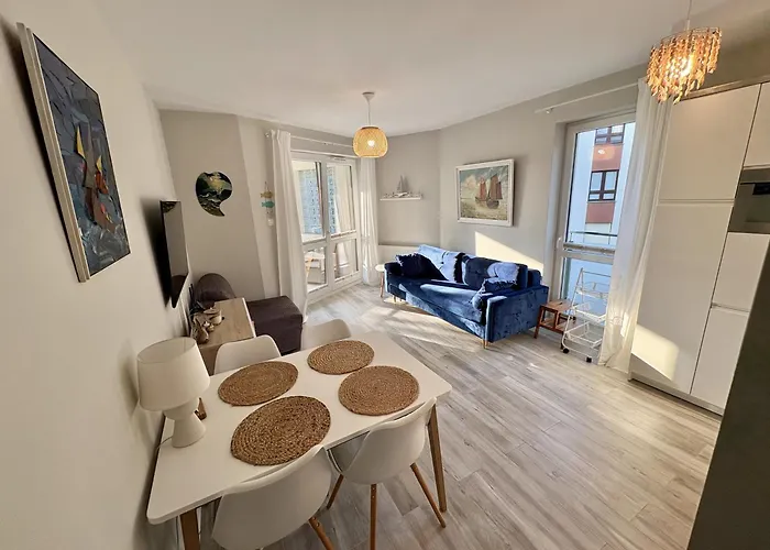 Morze Sztuki Ii, * Янтар